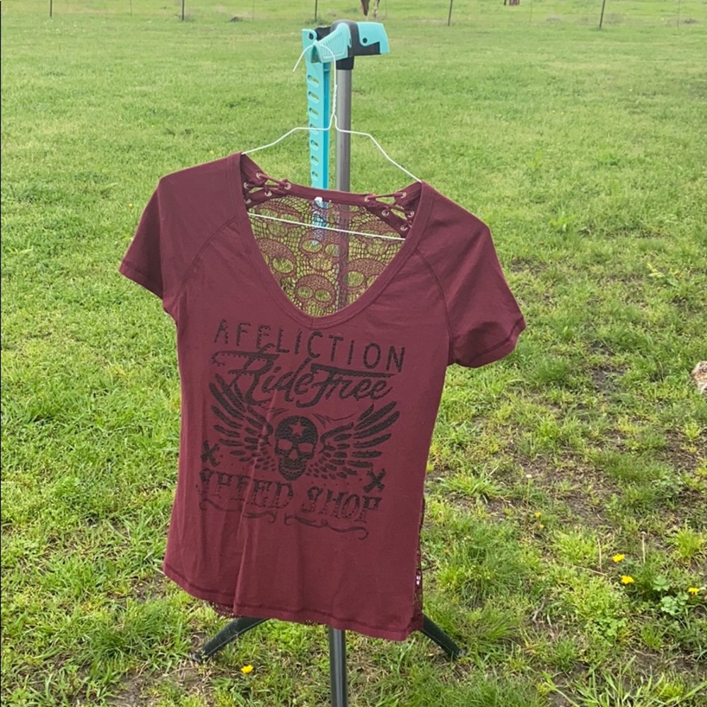 Cotton T-shirt with lace back